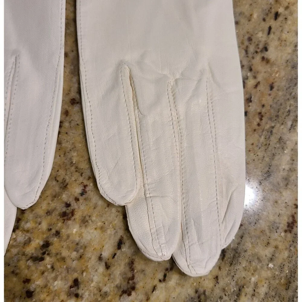 New! Vintage Size M 7 White Leather Formal 8.5
